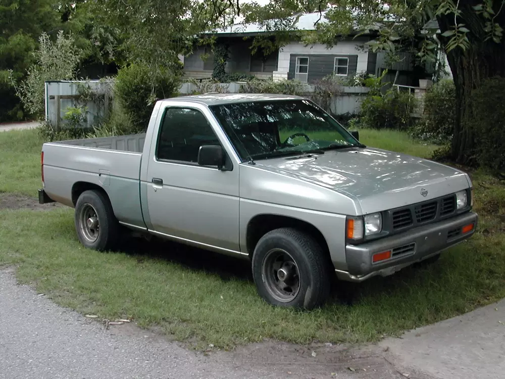 Nissan PickUp repair manual