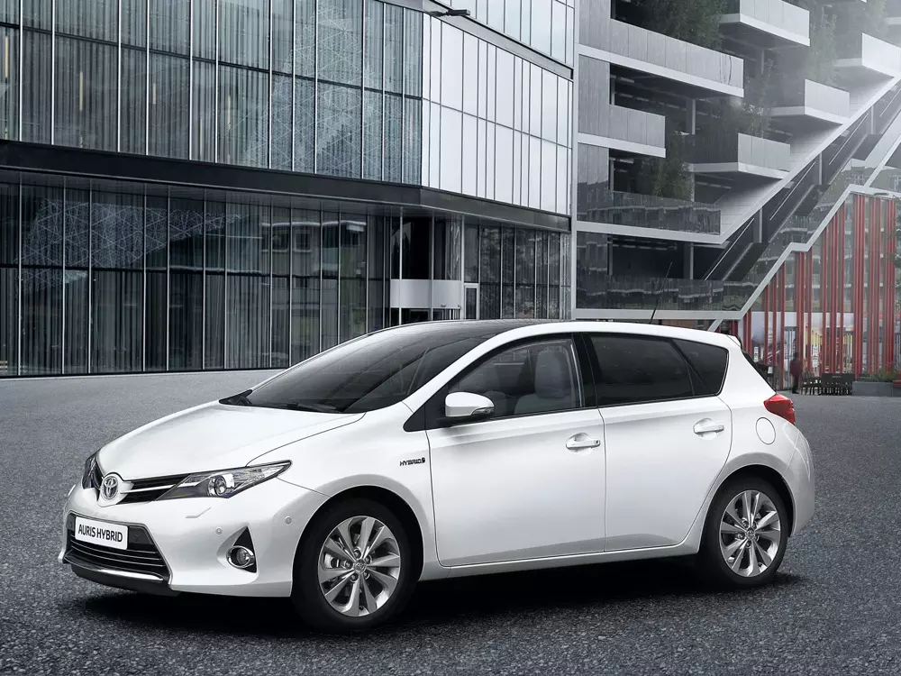 Toyota Auris repair manual