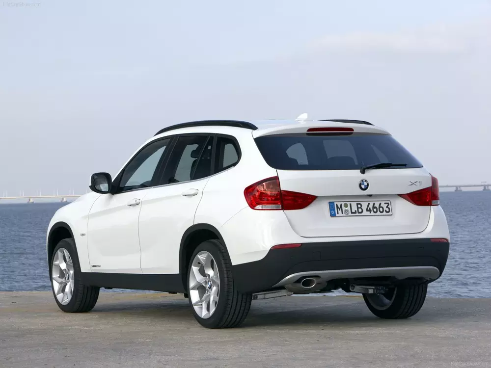 BMW X1 repair manual