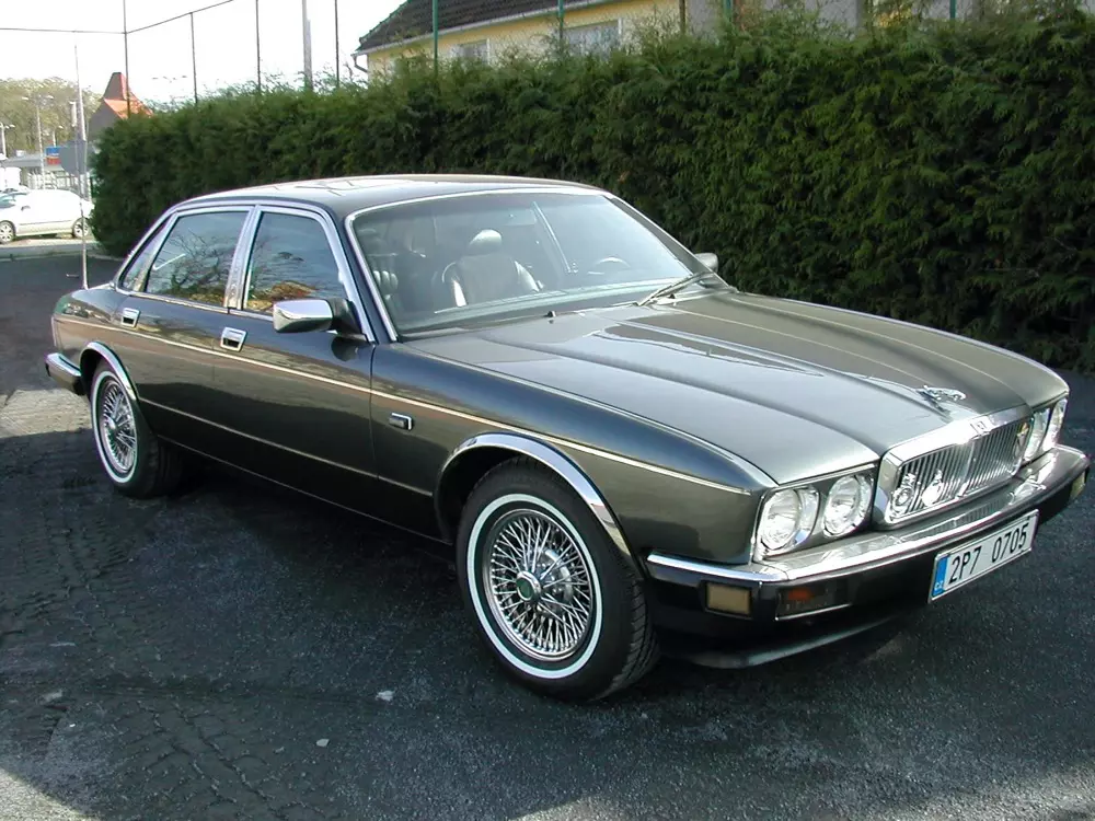 Jaguar XJ40 repair manual